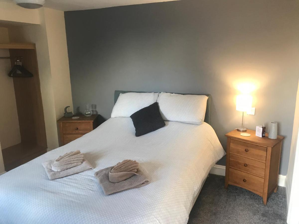 The Swan Inn Newport Newport  Extérieur photo